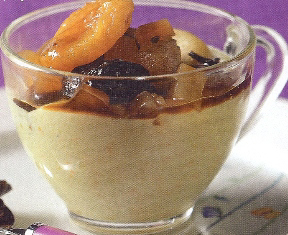 Κομπόστα ζεστή ξηρών φρούτων με κρέμα πορτοκάλι
                  